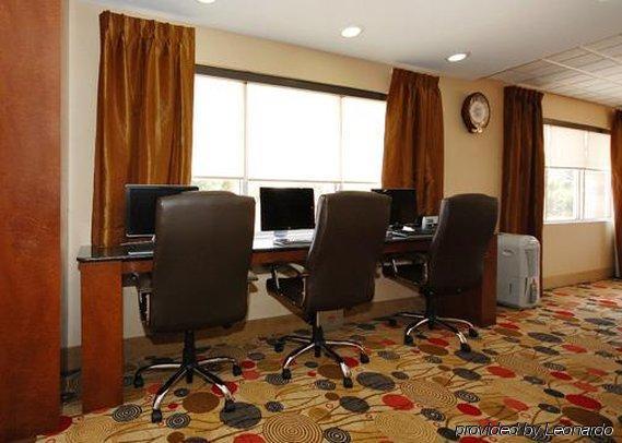 Comfort Suites Brunswick Facilities photo